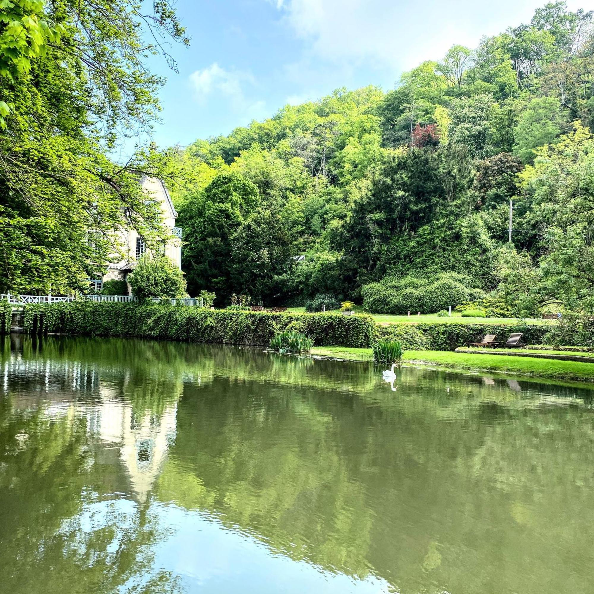 Le Moulin De Connelles Hotel Exterior photo
